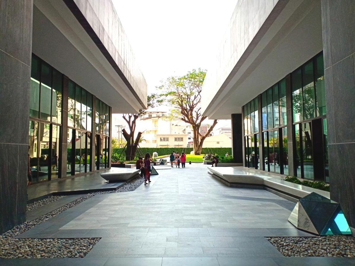 The Base Horizon Central Pattaya Exterior photo
