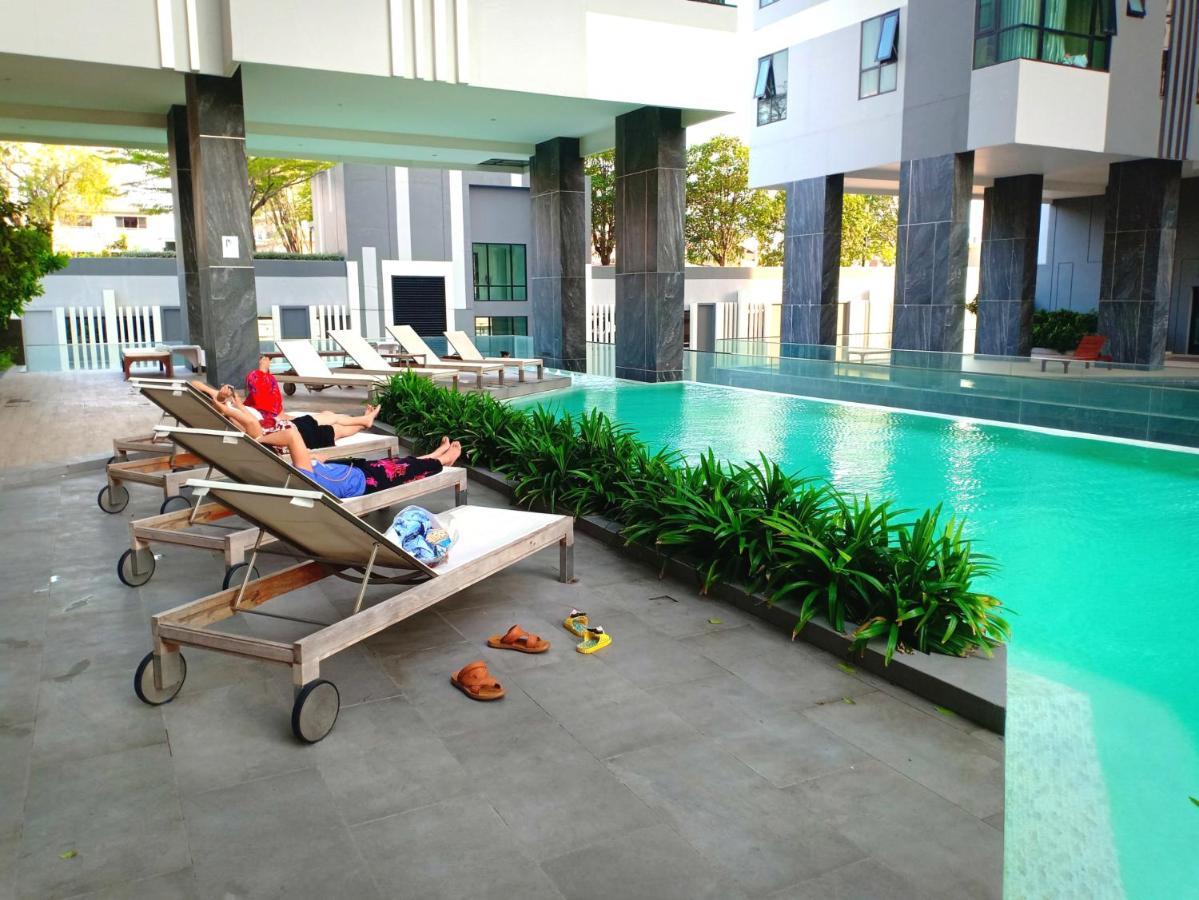 The Base Horizon Central Pattaya Apartment Exterior photo